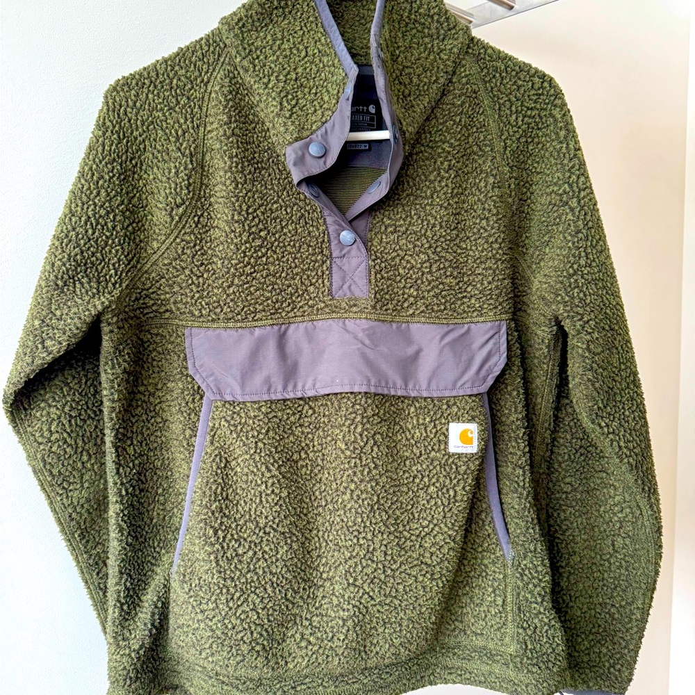 Women’s carhartt Sherpa. Size sm